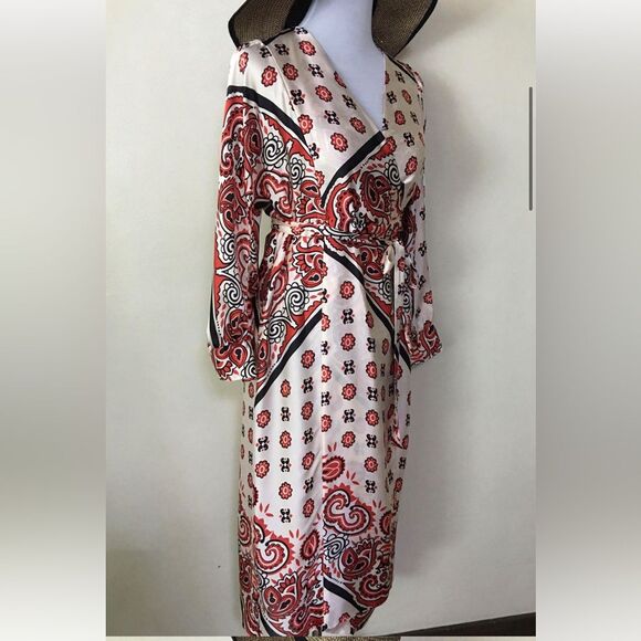 Zara Bloggers Favorite cream red satin scarf print dress - Picture 6 of 8